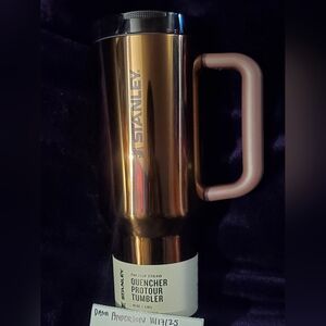 Stanley 40 oz polished rose gold protour